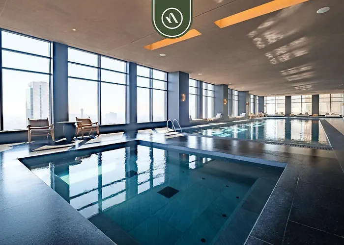Luxury 2 Bedroom Condo With Amazing City View - Pool