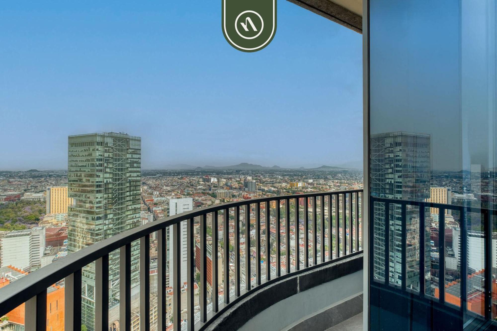Luxury 2 Bedroom With Amazing View - Pool Apartment *