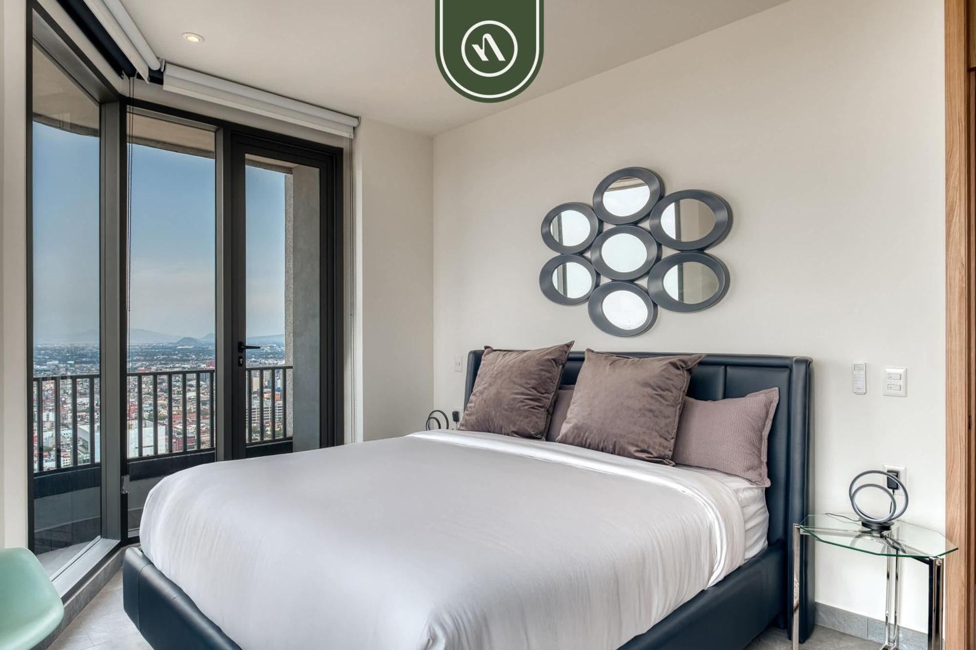 Luxury 2 Bedroom With Amazing View - Pool Apartment